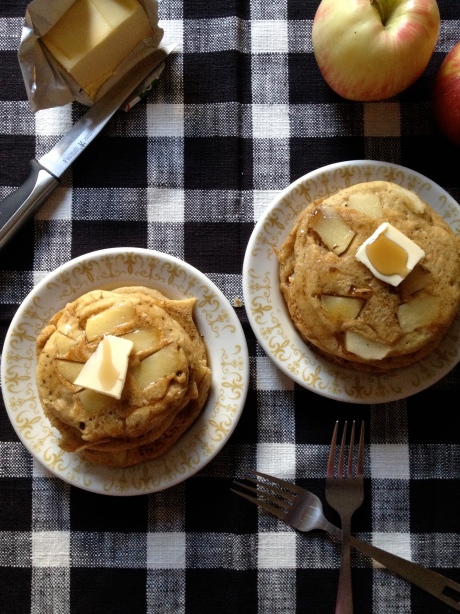 cornmeal-apple pancakes // batch-22